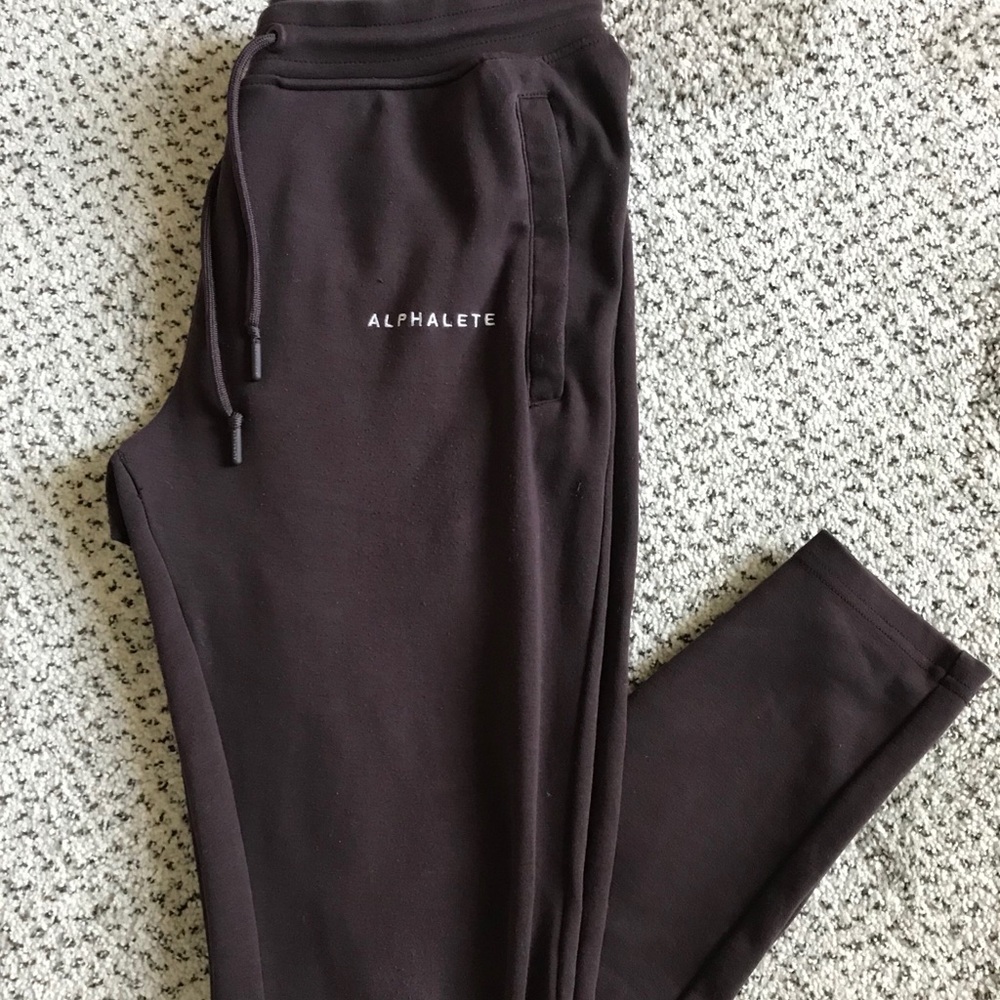 Alphalete Joggers